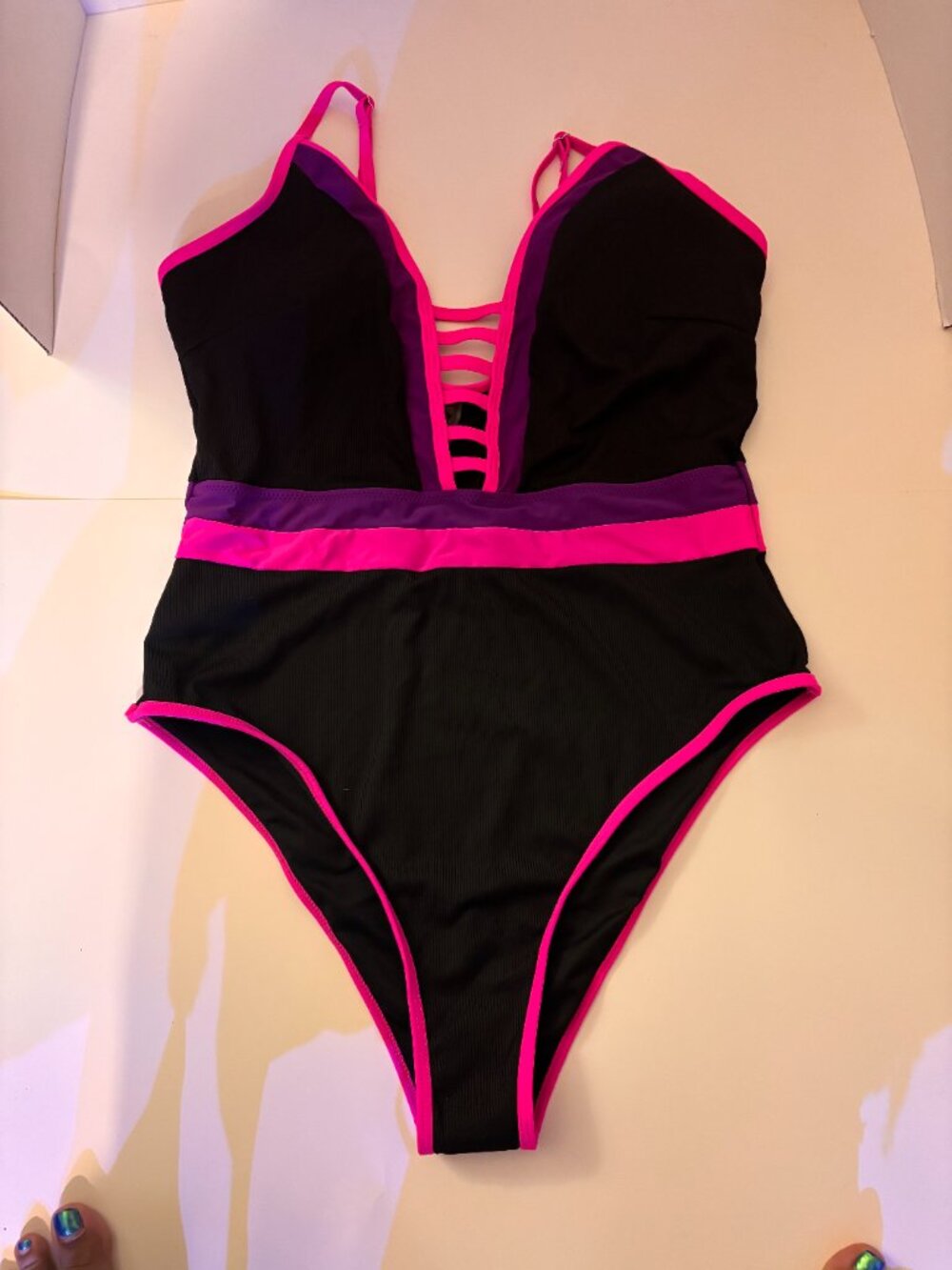 Color-Block One Piece Swimsuit - Picture 3 of 5